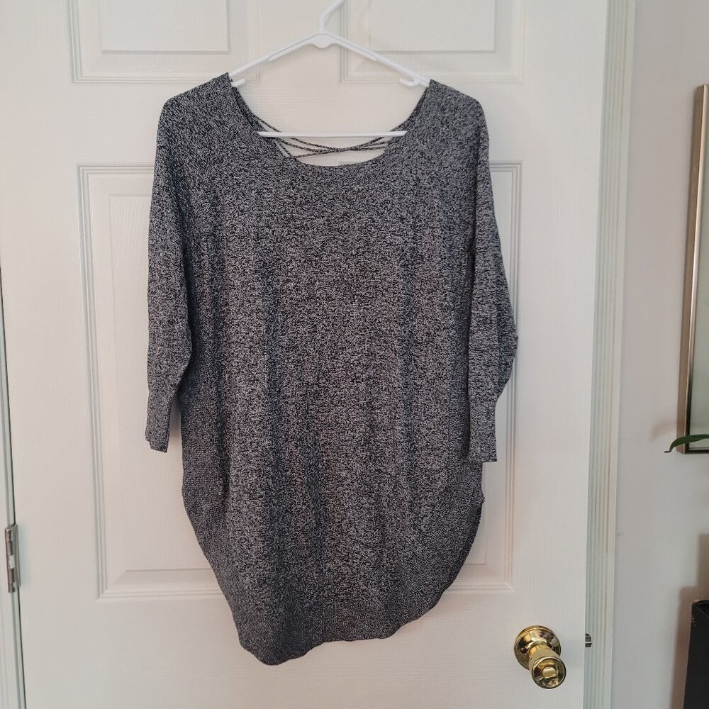 Womens grey oversized Express sweater with partial open crossed back - size S